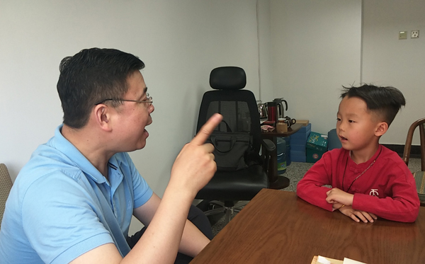 到人民中去,！藝術(shù)家下基層受熱捧