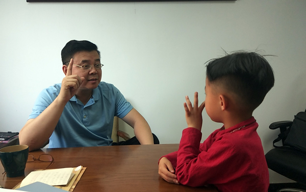 到人民中去,！藝術(shù)家下基層受熱捧