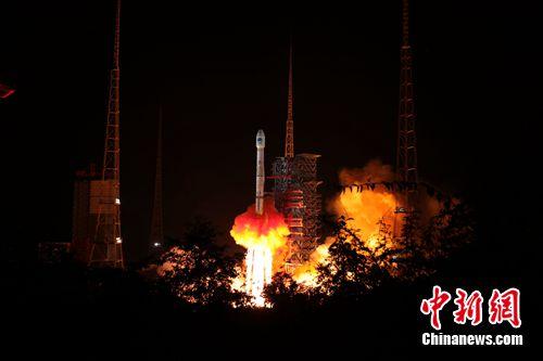 梁珂巖 攝 點擊進(jìn)入下一頁