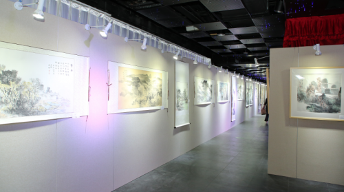 畫(huà)家劉新作品亮相“紀(jì)念改革開(kāi)放四十周年全國(guó)名家藝術(shù)作品公益展”