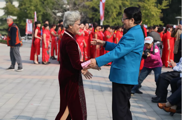 第三屆東方老年文化節(jié) 暨北京東方老年研修學(xué)院十周年系列活動(dòng)啟動(dòng)儀式