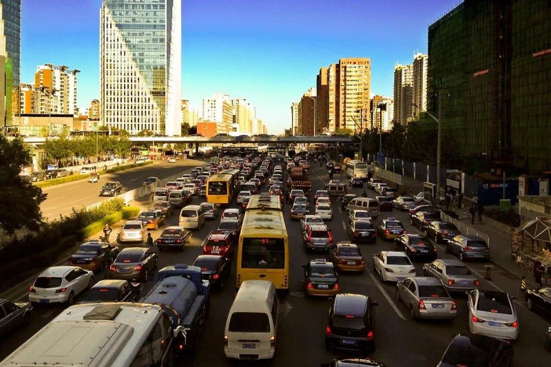 公安部：全國(guó)機(jī)動(dòng)車保有量達(dá)3.22億,，駕駛?cè)藬?shù)量突破4億