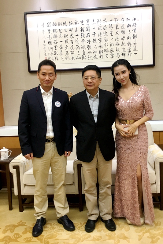 　鄭云亮相海峽兩岸“大陸行”聯(lián)合報道活動 電影《站??！小偷》倍受期待