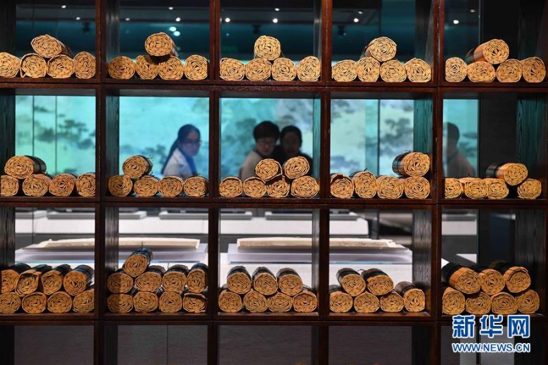 孔子博物館開館試運行 首批2000多件孔府文物搬入新家