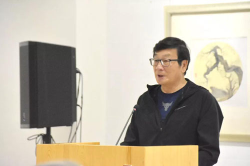 04中國美協(xié)漫畫藝委會名譽主席徐鵬飛致辭.jpg