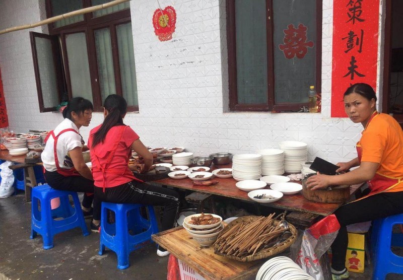 宜賓長寧縣災區(qū)的一場特殊婚禮