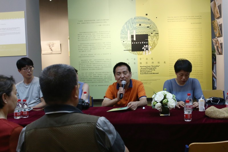 “日?！薄型馇嗄陻z影師聯(lián)展在京開展