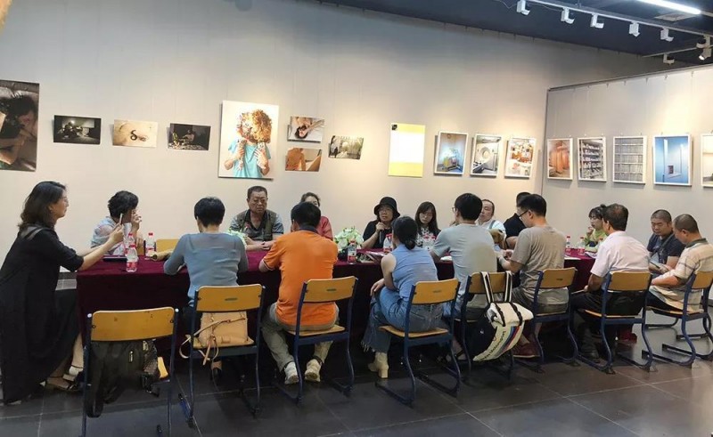 “日?！薄型馇嗄陻z影師聯(lián)展在京開展