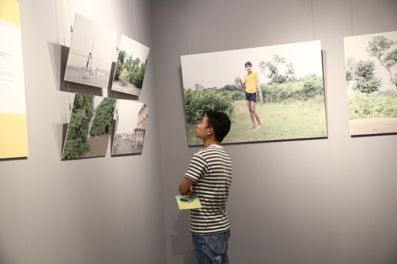 “日?！薄型馇嗄陻z影師聯(lián)展在京開展