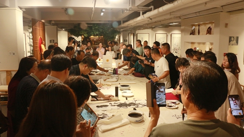 助力冬奧：河北省美術(shù)家協(xié)會(huì)主席團(tuán)中國(guó)畫(huà)名家邀請(qǐng)展開(kāi)幕