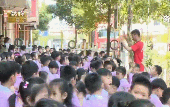 入園難、入園貴……幼兒園資源短缺難題怎么破,？