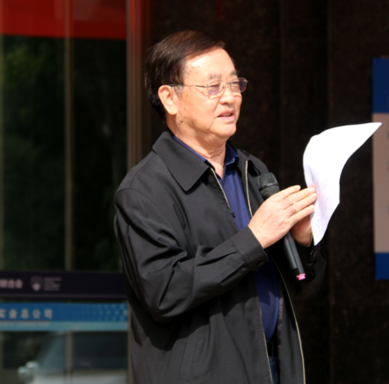奮進(jìn)中國(guó)夢(mèng) 大愛紅色情 慶祝新中國(guó)成立70周年“毛主席,、習(xí)主席和十大元帥油畫肖像及百名將軍書畫作品展”在京舉行