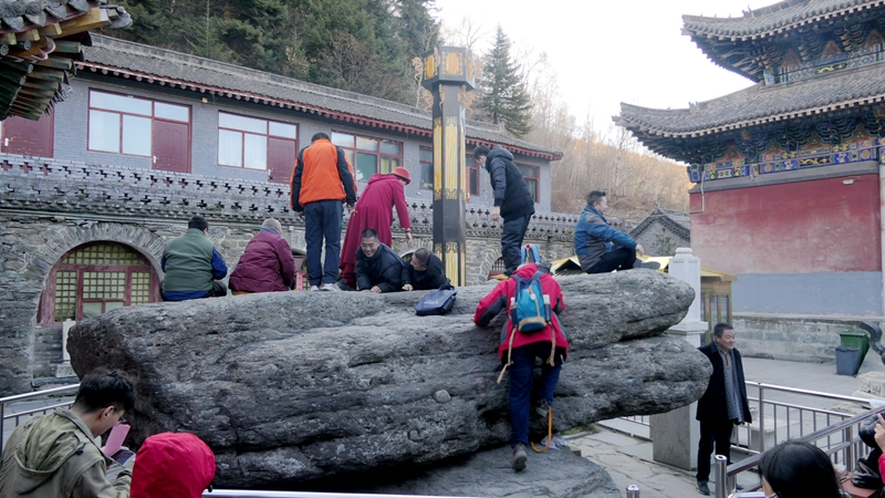 中國文藝名家五臺山藝術(shù)之旅暨全國優(yōu)秀文藝作品征評頒獎(jiǎng)典禮在五臺山舉行