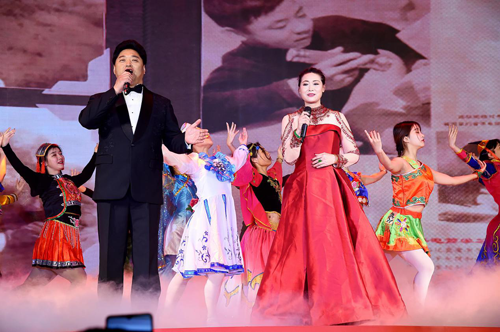 不忘初心,，牢記使命，學(xué)雷鋒永遠(yuǎn)在路上——2020第四屆雷鋒春晚隆重開演