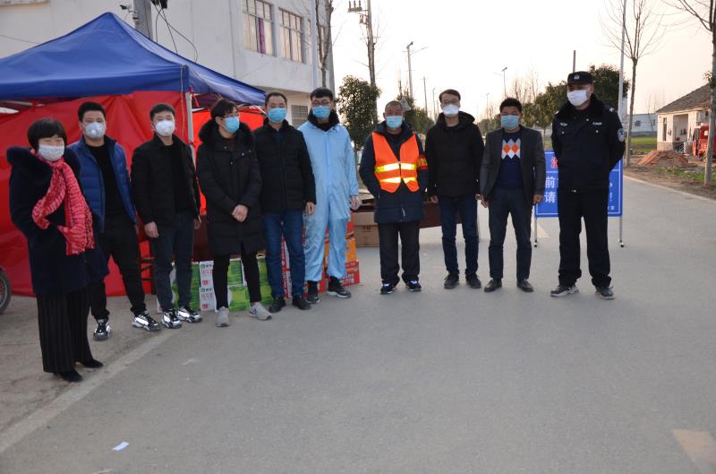 同心同德,、阻擊疫情—潁上縣天外天廣告裝飾公司為疫情防控一線捐贈愛心物資