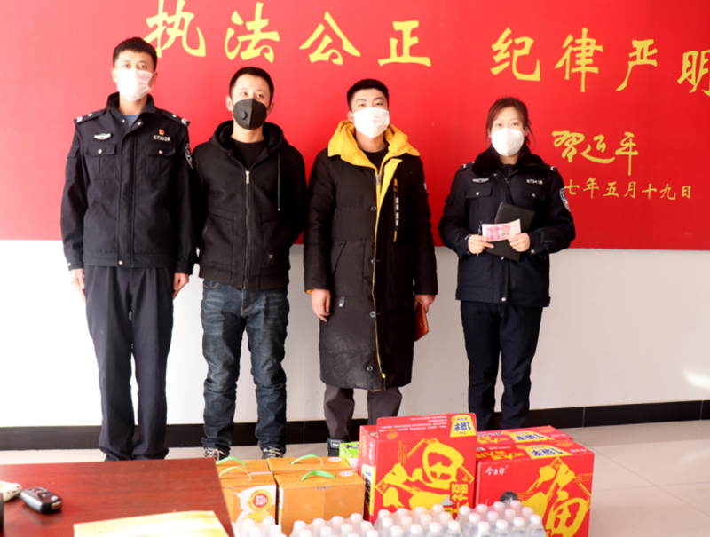 守護(hù)在前,，溫暖在后——眾志成城抗疫情
