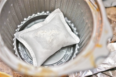 “自熱食品”熱銷有隱患 “塑化劑超標”最受關注