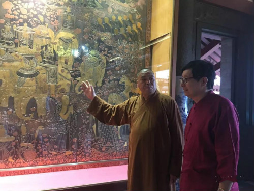 走近中國銅壁畫創(chuàng)始人：朱炳仁