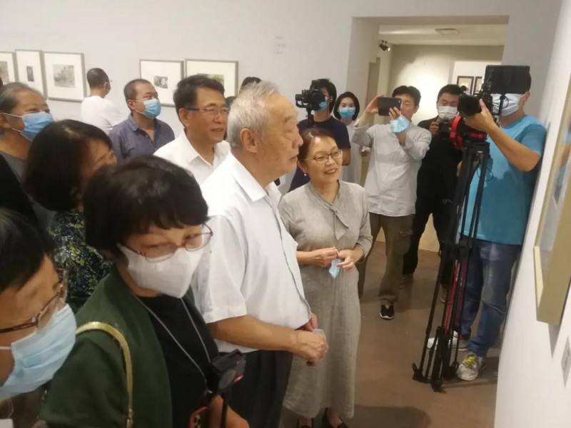 尋源問(wèn)道,求索開(kāi)新——繪畫(huà)藝術(shù)邀請(qǐng)展在中國(guó)藝術(shù)研究院油畫(huà)院陳列館舉辦