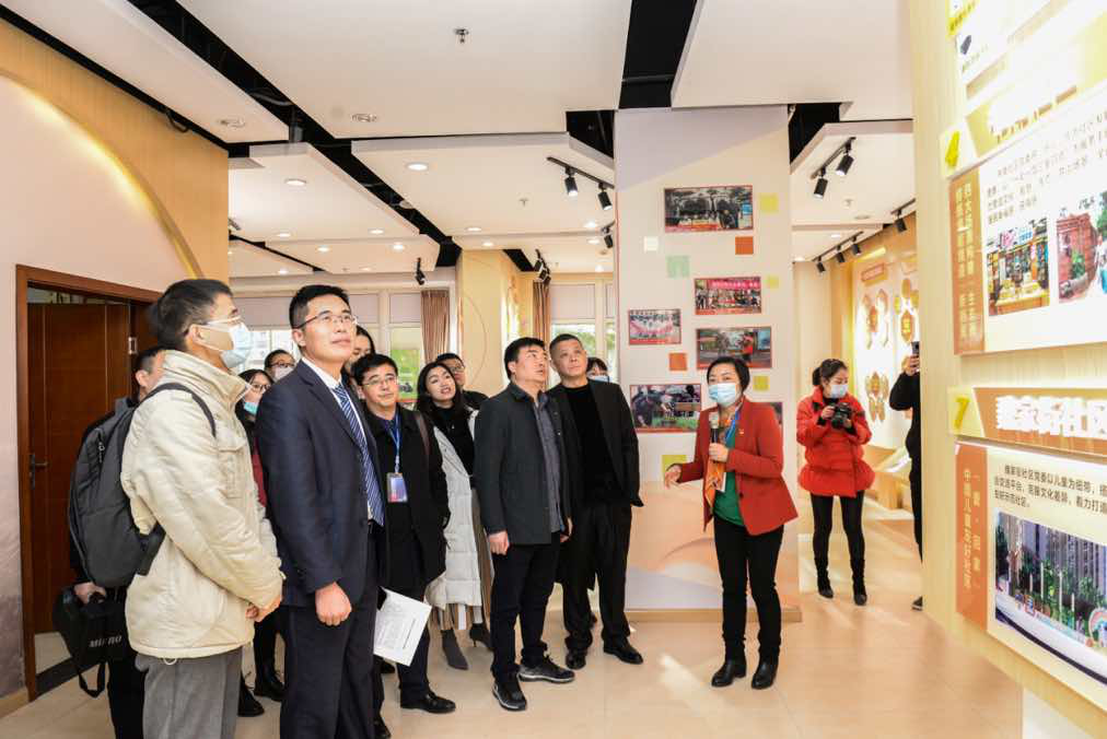 為推進(jìn)基層社會(huì)發(fā)展治理提供有力法治保障 ——四川省法學(xué)會(huì)勞動(dòng)和社會(huì)保障法學(xué)研究會(huì)2020年年會(huì)舉行 為推進(jìn)基層社會(huì)發(fā)展治理提供有力法治保障 ——四川省法學(xué)會(huì)勞動(dòng)和社會(huì)保障法學(xué)研究會(huì)2020年年會(huì)舉行