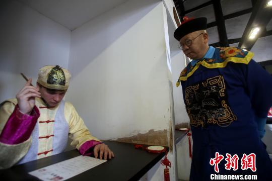 資料圖：“洋考生”體驗貢院趕考,。 王磊 攝