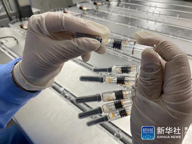 探訪北京新冠疫苗車間：24小時(shí)不停產(chǎn)