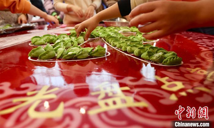 說真的,，為什么北方過節(jié)喜歡吃餃子,？