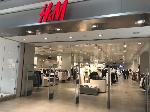 H&M抵制新疆棉花事件,,鄭州不買賬,,記者探訪:退貨、拒買成常態(tài)