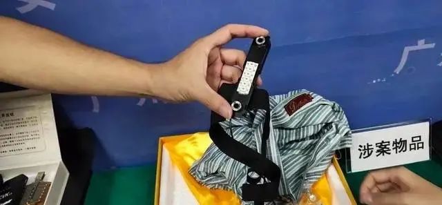 夫妻倆被人圍觀8小時還不知,！上萬家庭攝像頭遭入侵,！