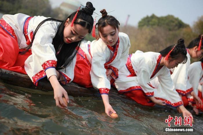 清明節(jié),，能祝別人節(jié)日快樂嗎？