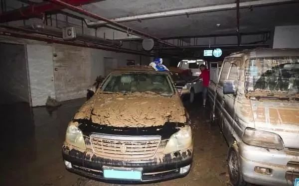鑒別二手車市場里的泡水車,，教你一招