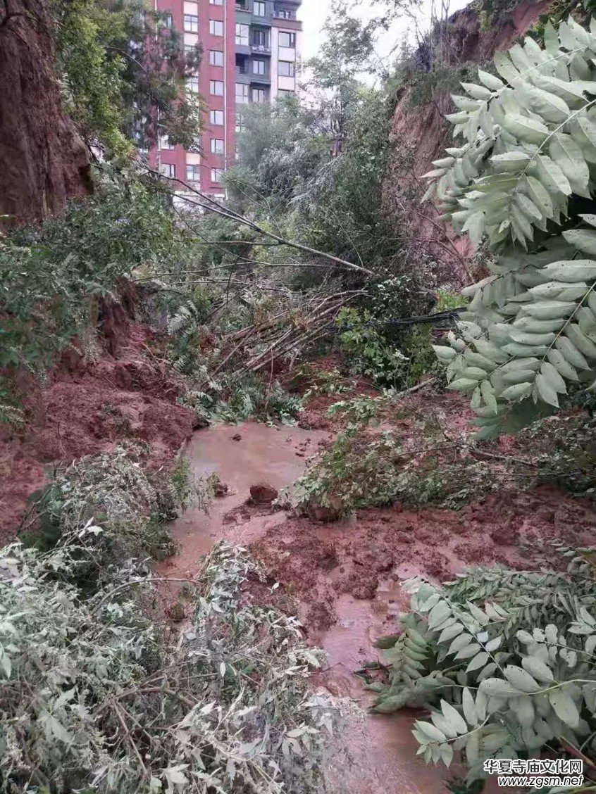 暴雨下的滎陽洞林寺受災(zāi)實(shí)況,，千年古剎災(zāi)后修建迫在眉睫
