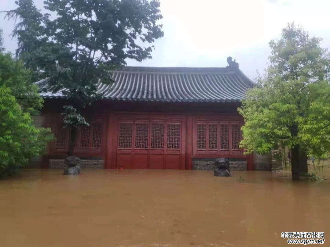 暴雨下的滎陽洞林寺受災(zāi)實(shí)況,，千年古剎災(zāi)后修建迫在眉睫