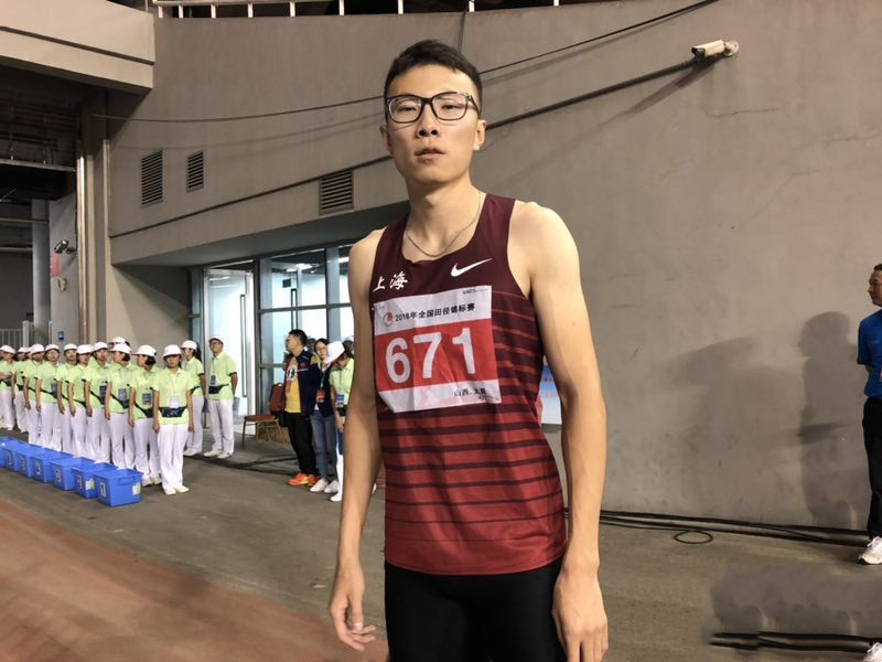 全運400米集體爆發(fā),!26歲四川飛人45秒54奪金 前三名均打開46秒