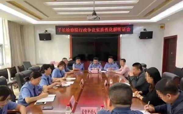 陜西一餐館因賣了二兩過(guò)期花生米被罰5萬(wàn),！老板喊冤...