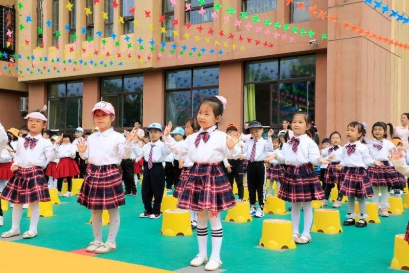 中國(guó)兒童數(shù)量位居世界第二位——到2025年,，建設(shè)100個(gè)兒童友好城市