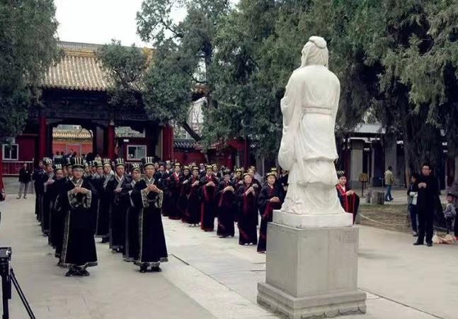 強(qiáng)強(qiáng)聯(lián)合，以傳承漢文化為切入點(diǎn),，開啟文化自信新篇章