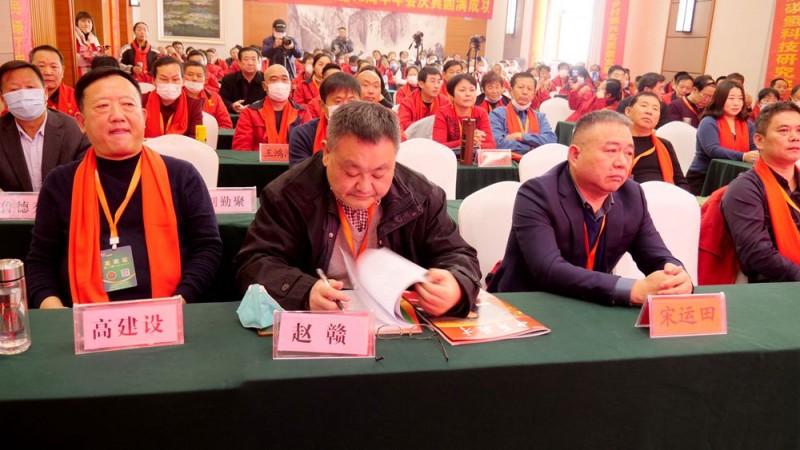 2022引領(lǐng)未來,，碳?xì)鋰?guó)際“碳中和、碳達(dá)峰”高峰論壇在菏澤召開