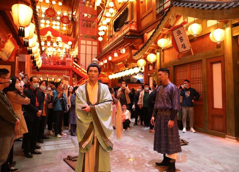 全國首個(gè)唐風(fēng)市井文化街區(qū)“長安十二時(shí)辰”開市