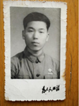 致敬《在延安文藝座談會(huì)上的講話》發(fā)表80周年詩34首 致敬《在延安文藝座談會(huì)上的講話》發(fā)表80周年詩34首