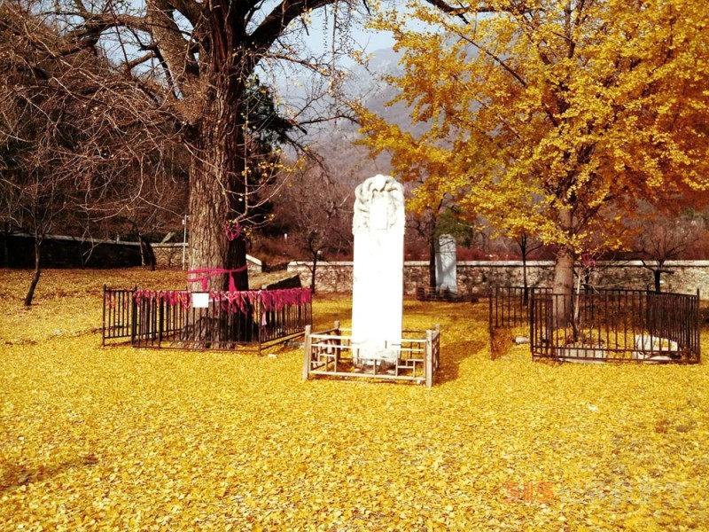 北京房山金祖山風(fēng)景區(qū)內(nèi)十字寺遺址