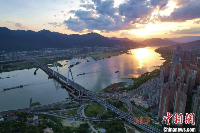 這一省會(huì)城市土拍要求“現(xiàn)房銷售”,，啥信號(hào),？