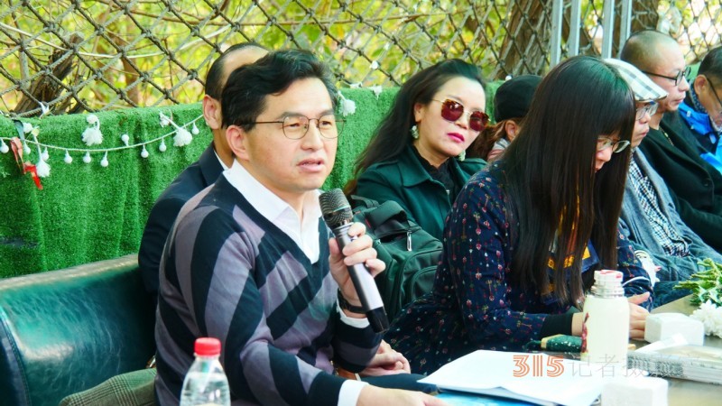 藍色老虎之聲：詩人藝術(shù)家紀(jì)念于貞志朗誦會在京舉辦