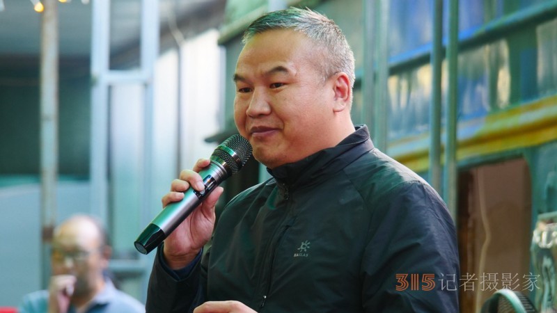 藍色老虎之聲：詩人藝術(shù)家紀(jì)念于貞志朗誦會在京舉辦