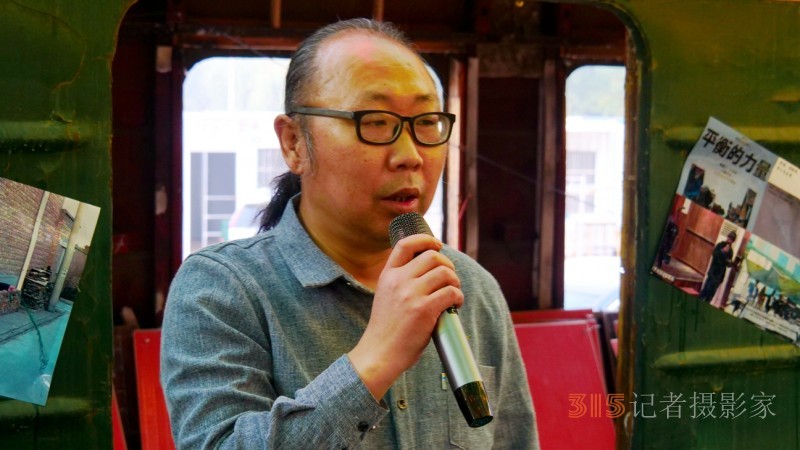 藍色老虎之聲：詩人藝術(shù)家紀(jì)念于貞志朗誦會在京舉辦