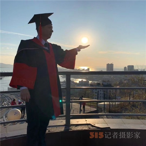 中國(guó)傳統(tǒng)文化的突出貢獻(xiàn)者,、香港著名國(guó)學(xué)人物——梁峯誠(chéng)