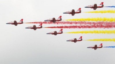 10月24日！“紅鷹”飛越滕王閣,！