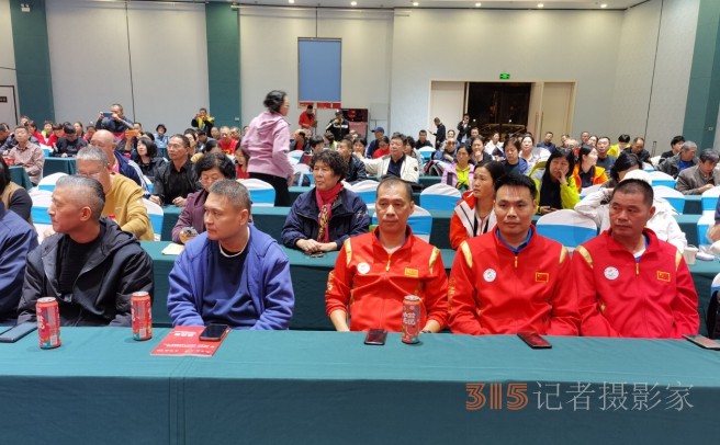  “泉韻濟(jì)南”全國(guó)氣排球邀請(qǐng)賽暨中國(guó)職工氣排球錦標(biāo)賽（濟(jì)南站）盛大開(kāi)幕