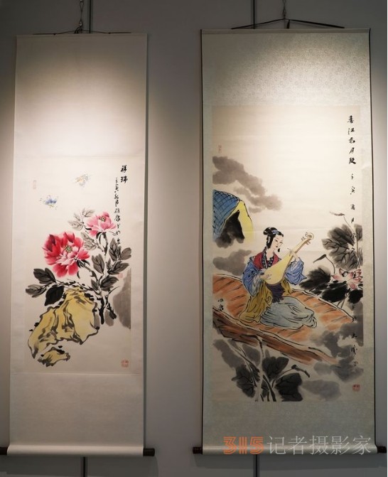 “墨潤鵲華”書畫藝術(shù)展在濟(jì)南開幕 搭建南北文化交流新平臺