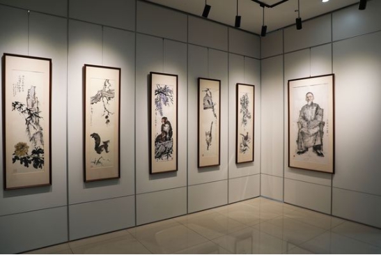 “墨潤鵲華”書畫藝術(shù)展在濟(jì)南開幕 搭建南北文化交流新平臺